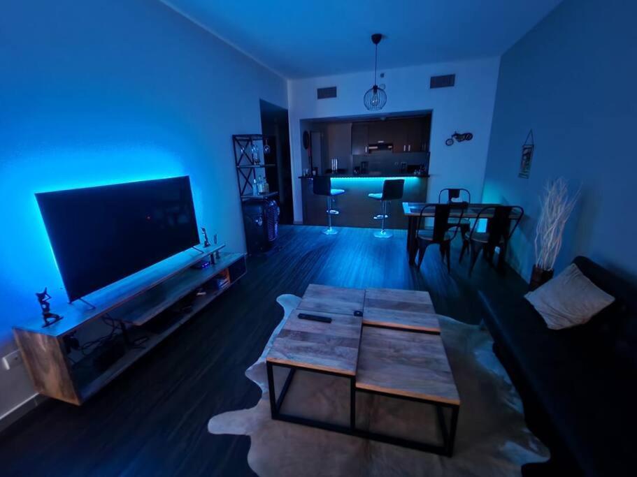 Cozy 1br In Iconic Tower Apartment Abu Dhabi